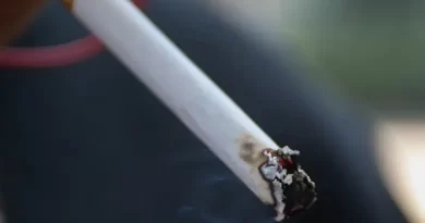 Mexicanos fumadores gastan casi 500 pesos al mes en cigarros