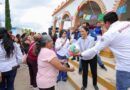 Visita Irma Bolaños agencias mixtecas para cuidar bienestar de las familias