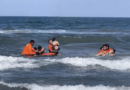 Varios menores a punto de ahogarse; rescatan a una familia completa en playa de Veracruz