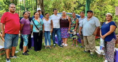 Lalo Ximénez fortalece el diálogo con habitantes de Piedra Quemada.