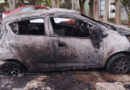 Incendian dos vehículos en el fraccionamiento El Rosario de San Sebastián Tuxtla, Oaxaca