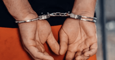 Adolescente asesina a su propio padre; su abuela lo entregó