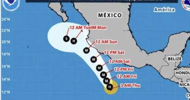Prevén lluvias fuertes e intensas en cinco regiones de Oaxaca por el huracán Trudy; habilitan 98 refugios temporales